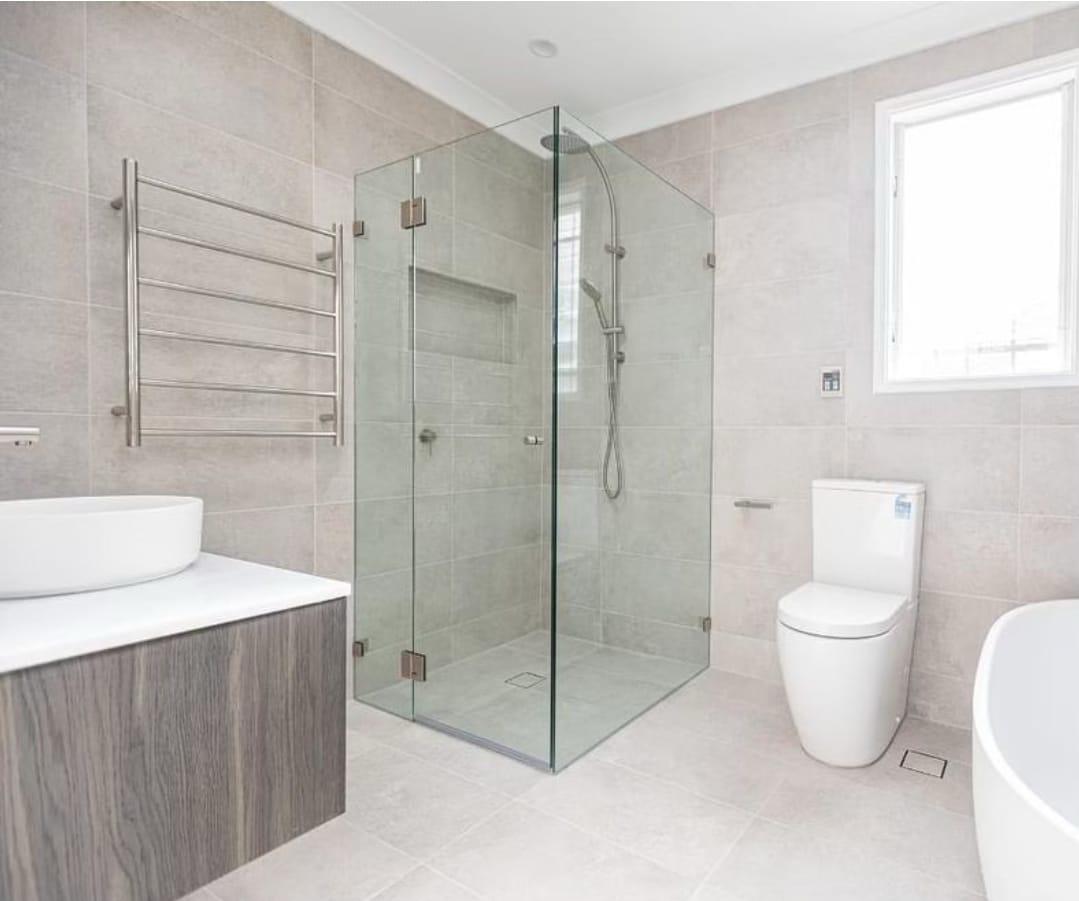 Bathroom & laundry project by Desi Building Solutions