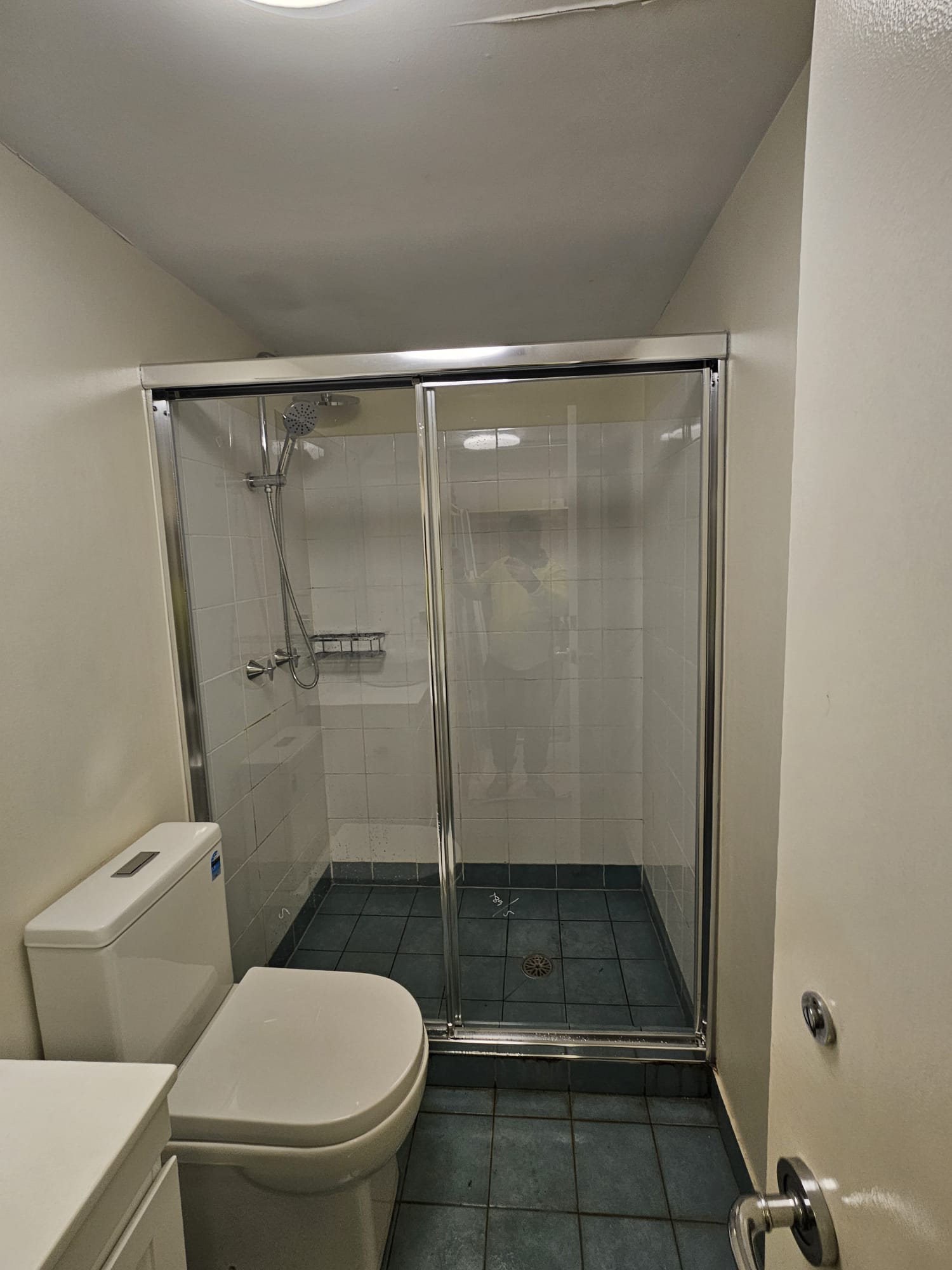 Bathroom & laundry project by Desi Building Solutions