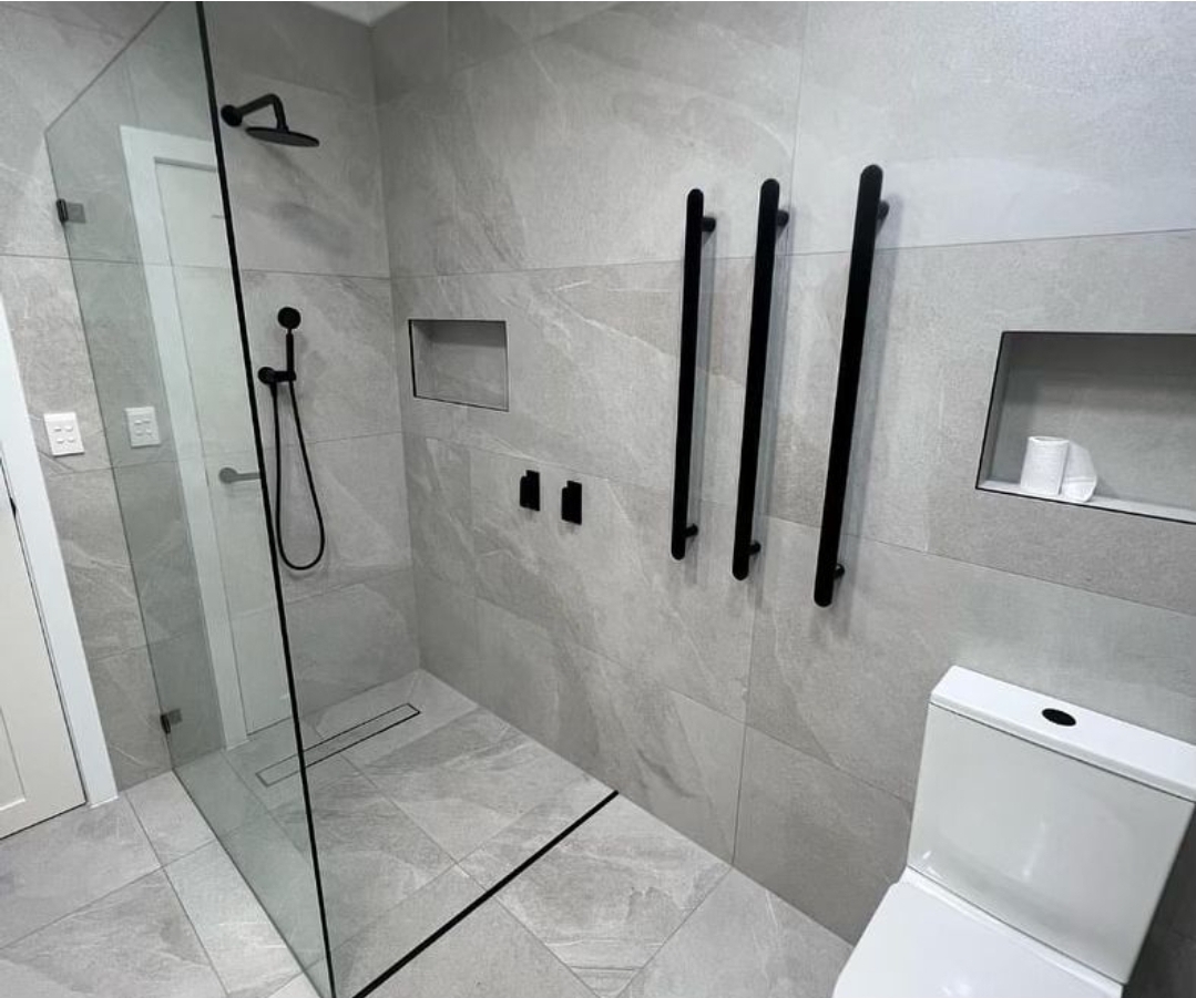 Bathroom & laundry project by Desi Building Solutions