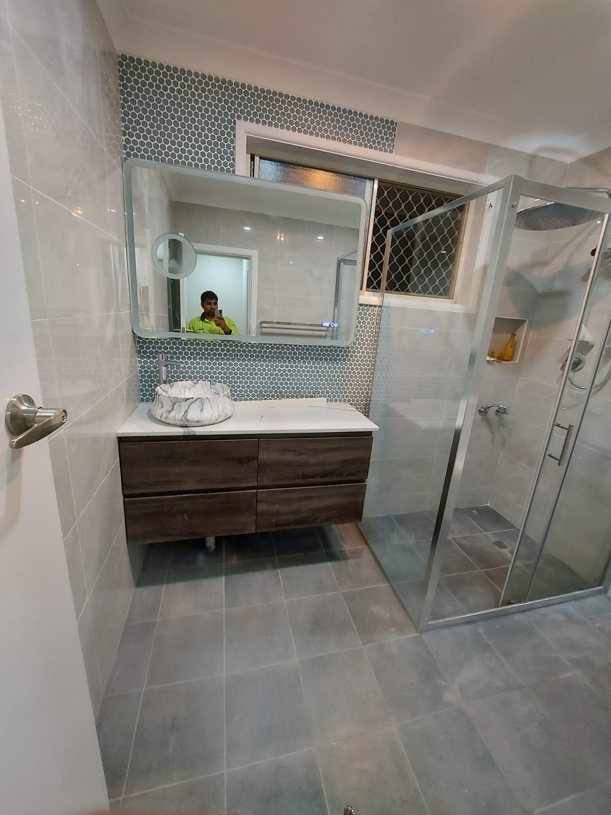 Bathroom & laundry project by Desi Building Solutions