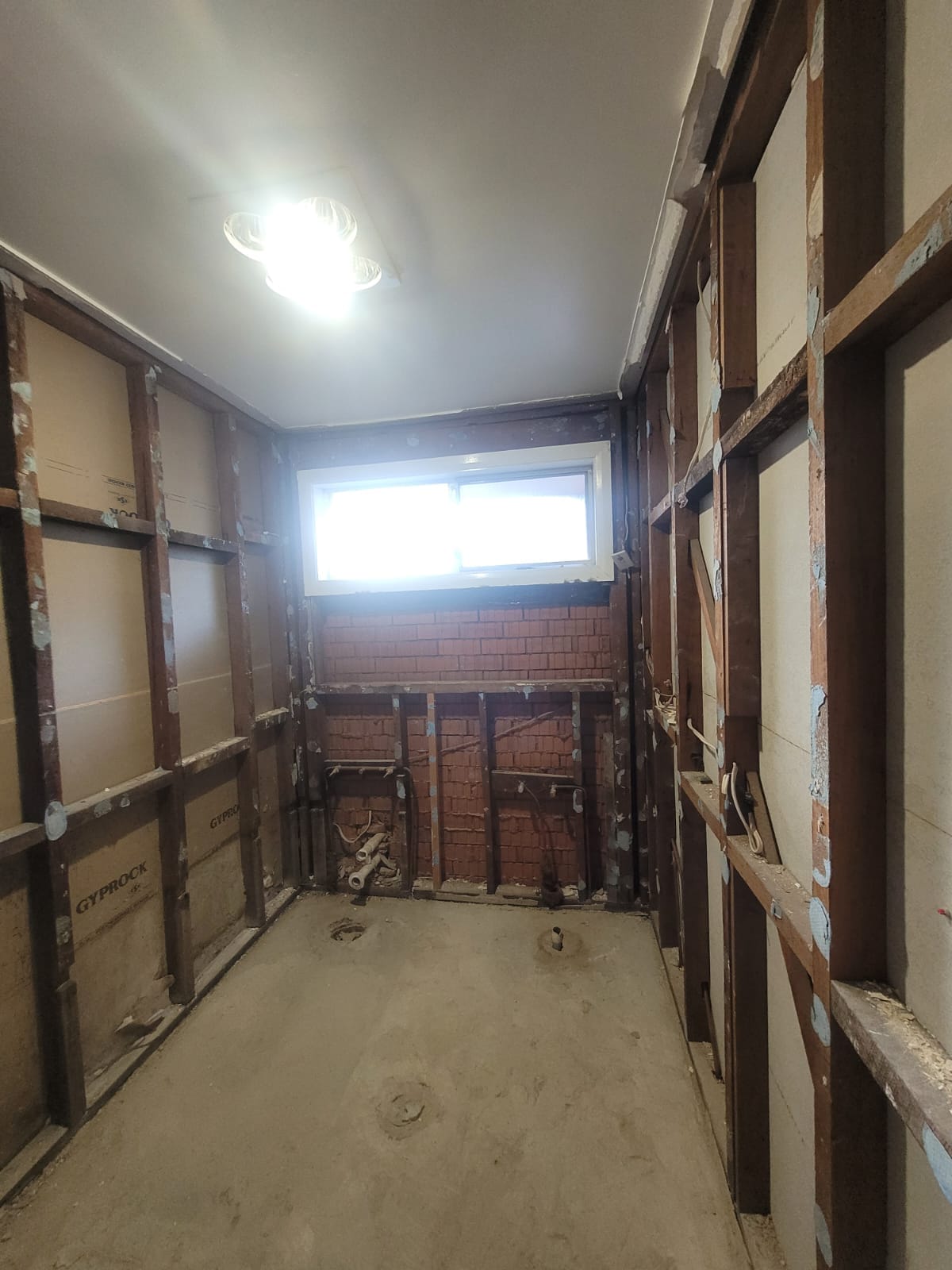 Renovations & extensions project by Desi Building Solutions