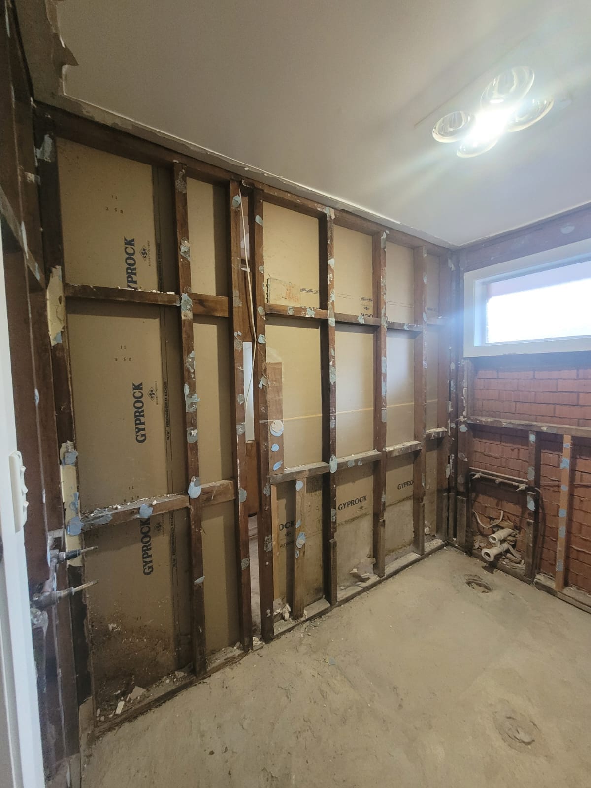 Renovations & extensions project by Desi Building Solutions