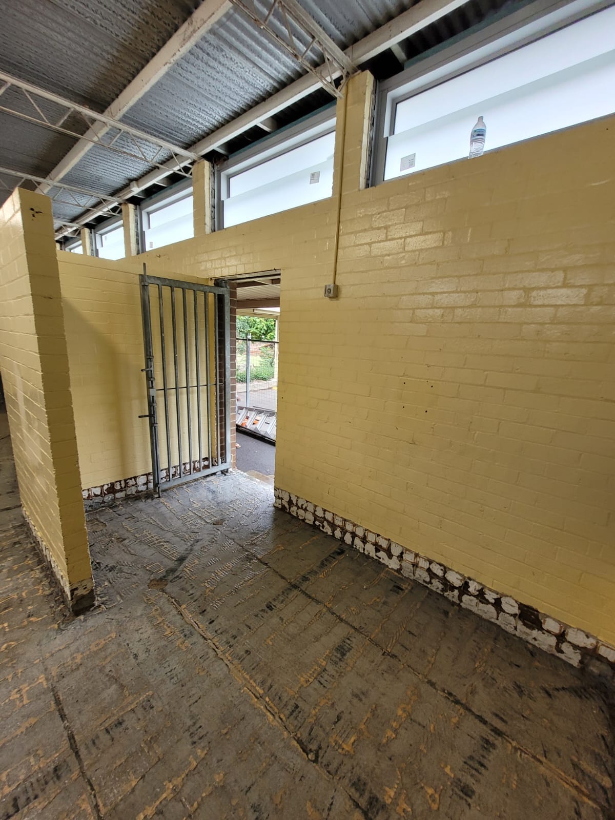 Renovations & extensions project by Desi Building Solutions