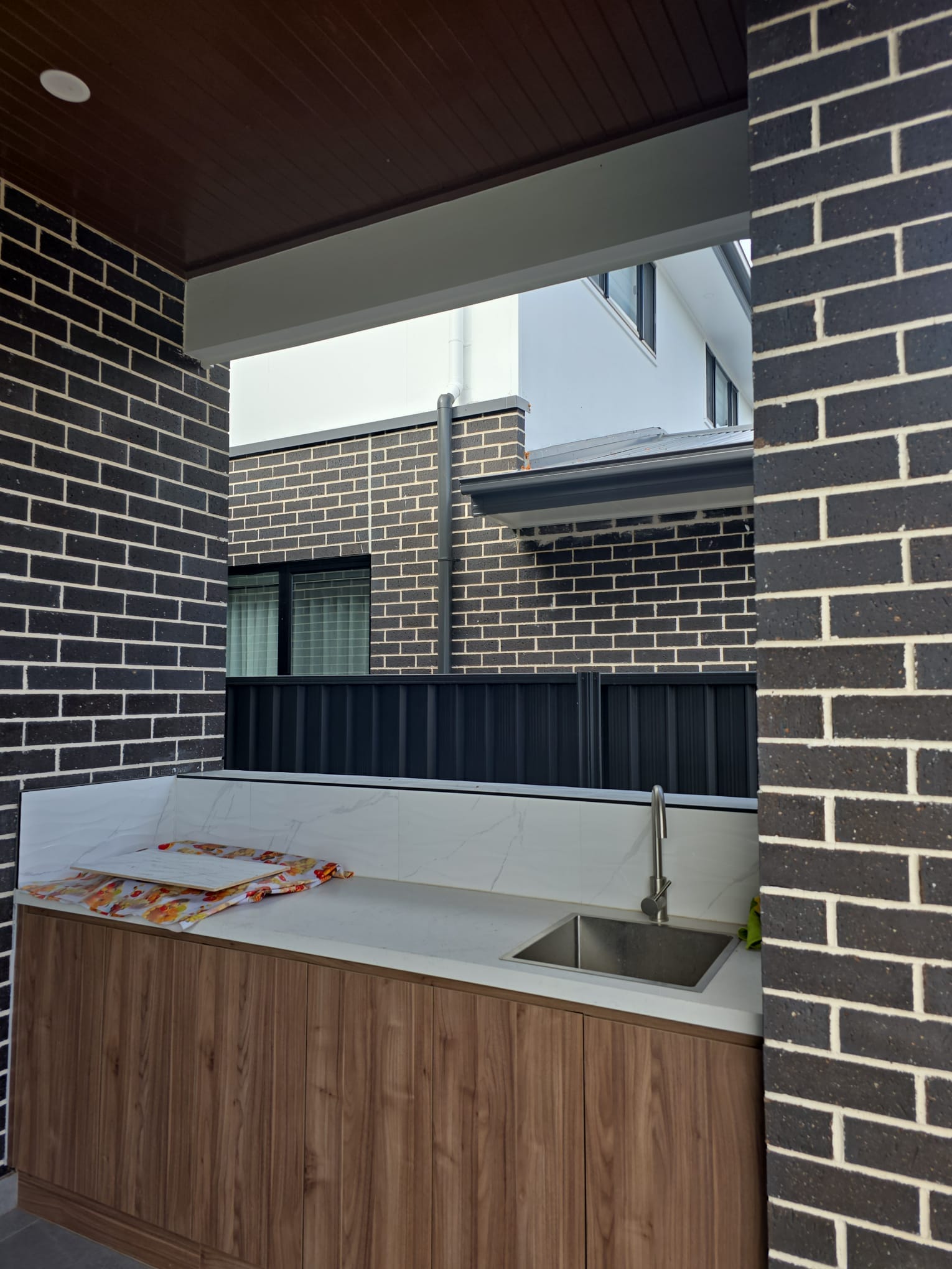 Kitchen, joinery & cabinetry project by Desi Building Solutions