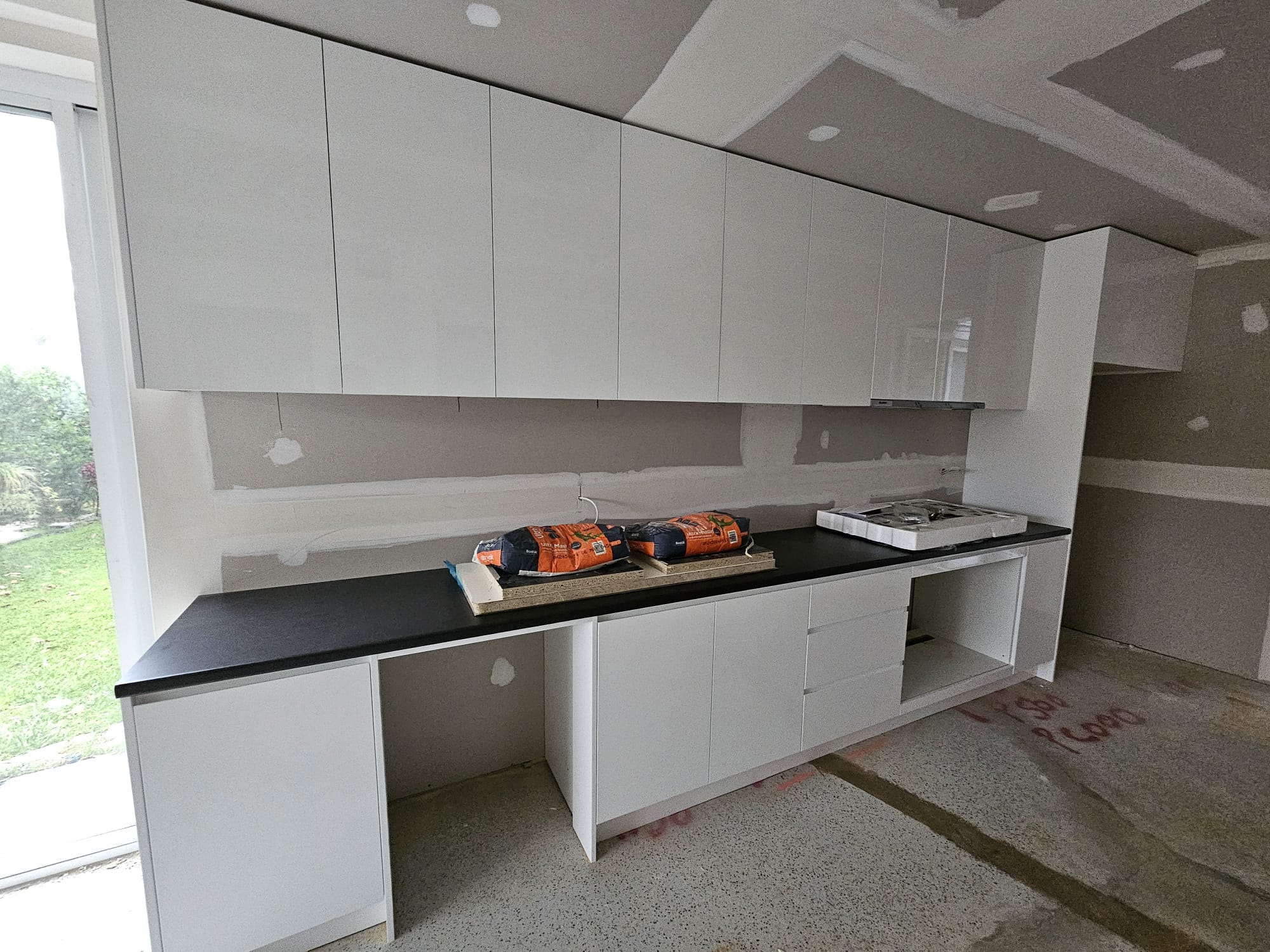 Kitchen, joinery & cabinetry project by Desi Building Solutions