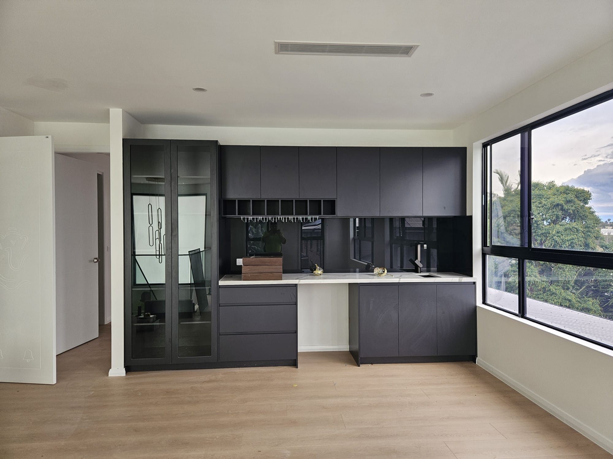 Kitchen, joinery & cabinetry project by Desi Building Solutions