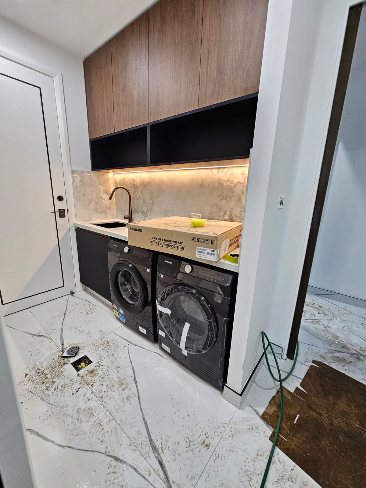 Bathroom & laundry project by Desi Building Solutions