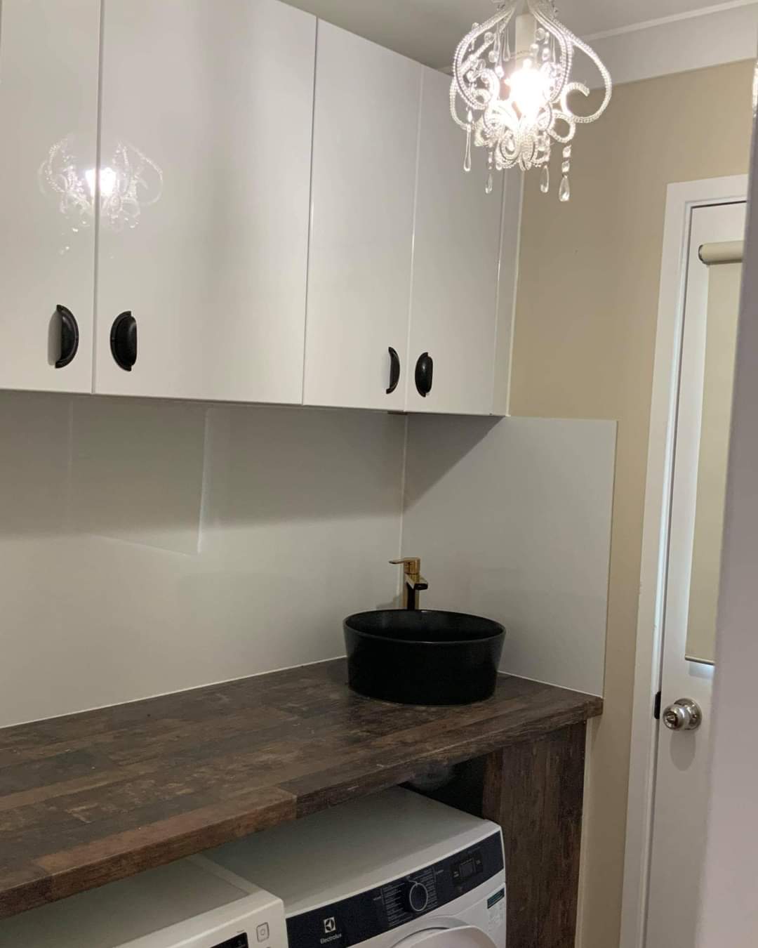 Bathroom & laundry project by Desi Building Solutions