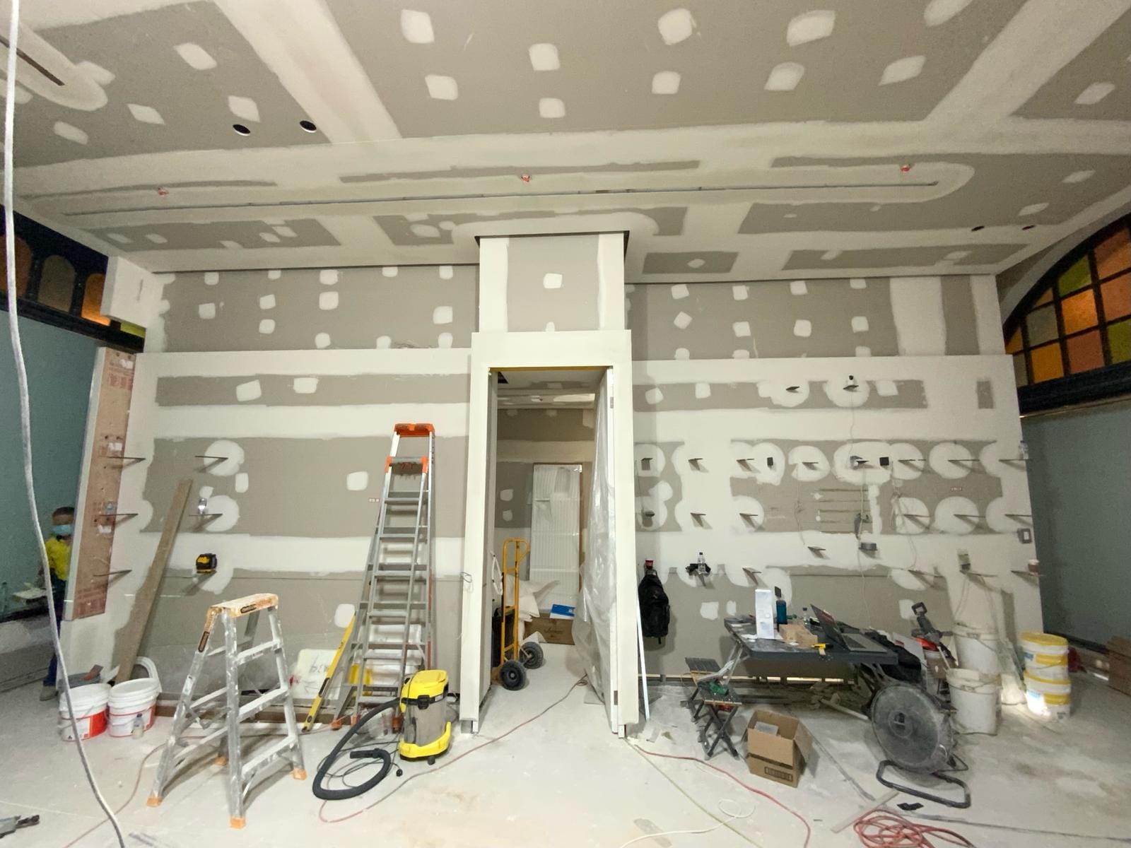 Renovations & extensions project by Desi Building Solutions
