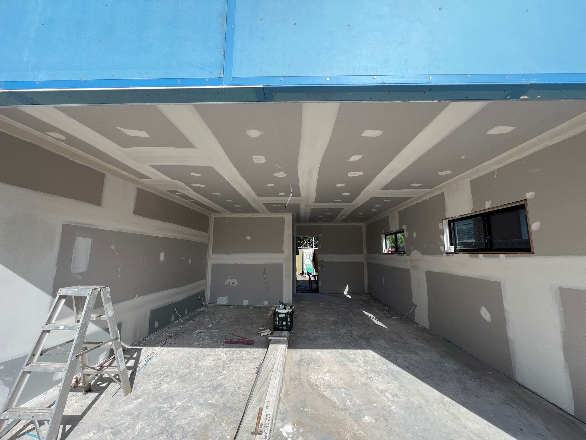 Renovations & extensions project by Desi Building Solutions