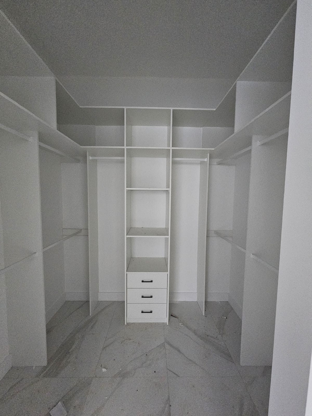 Kitchen, joinery & cabinetry project by Desi Building Solutions